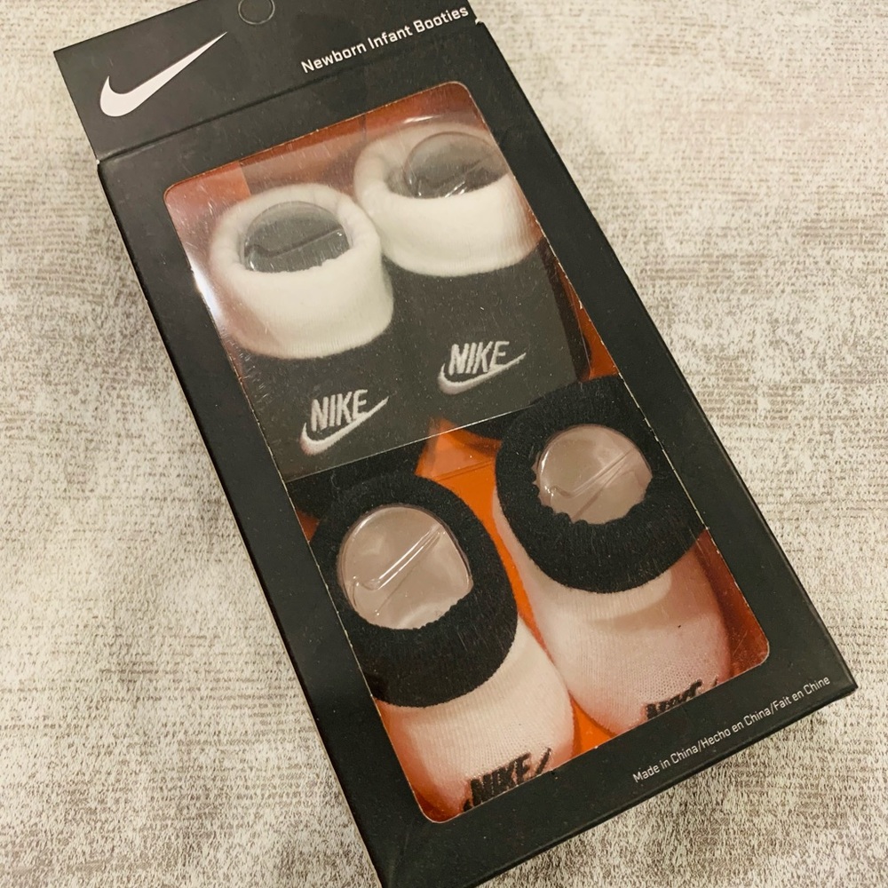 Nike baby socks